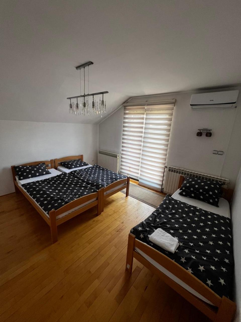 Hostel Tuzla Exterior photo
