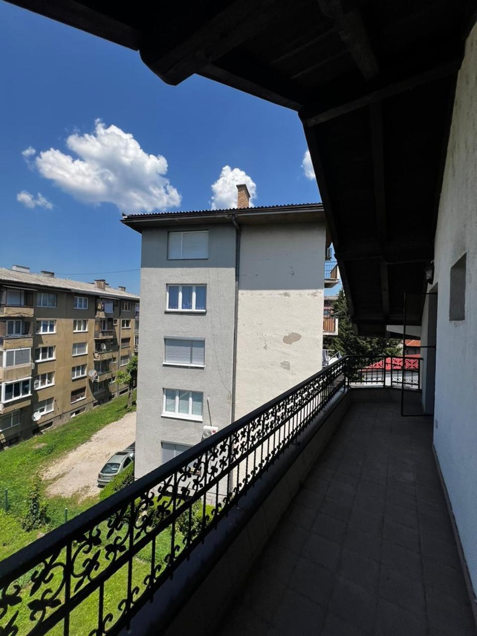 Hostel Tuzla Exterior photo
