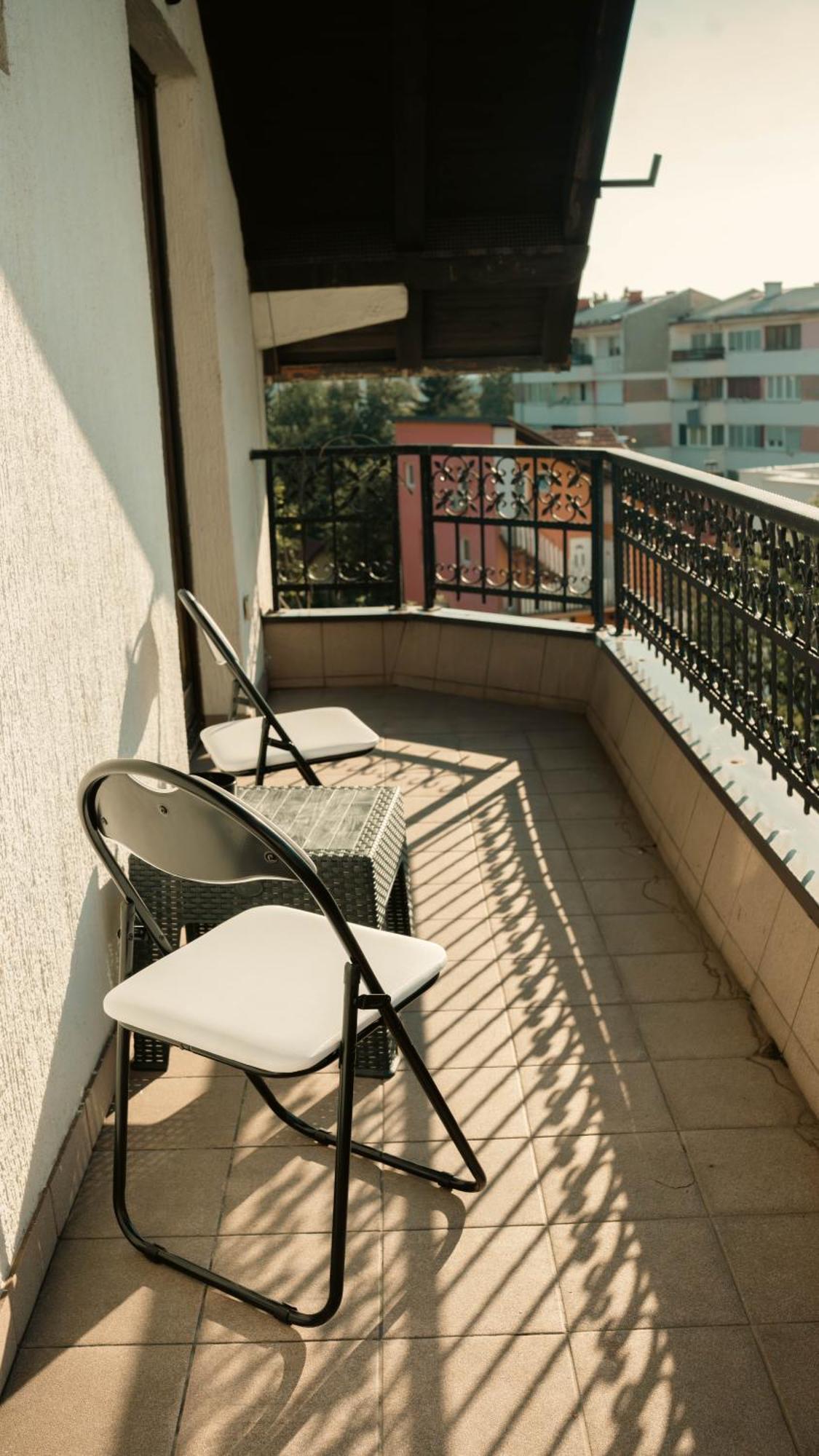 Hostel Tuzla Exterior photo