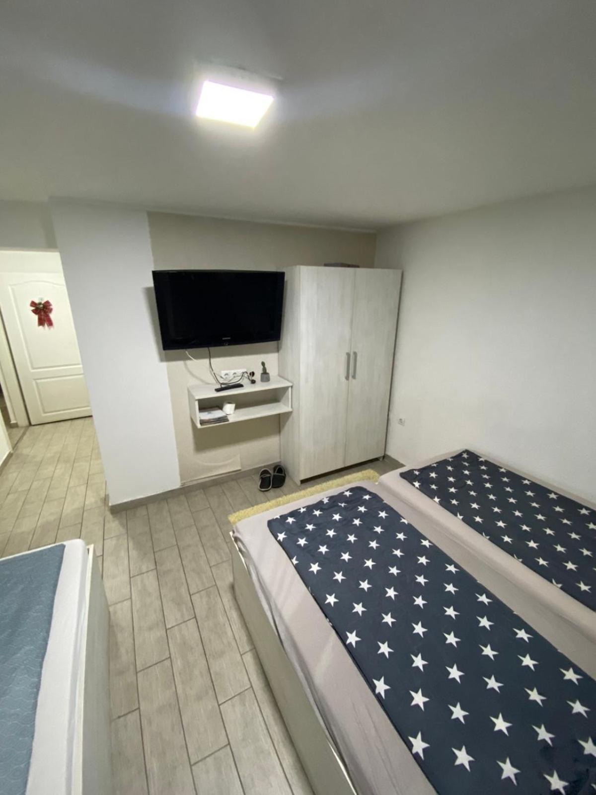 Hostel Tuzla Exterior photo